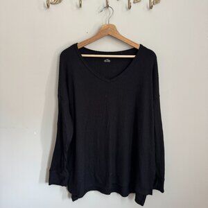 American Eagle Black Ribbed V-Neck Top - Size Large